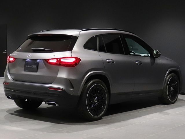 MERCEDES BENZ GLA class