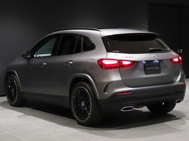 MERCEDES BENZ GLA class