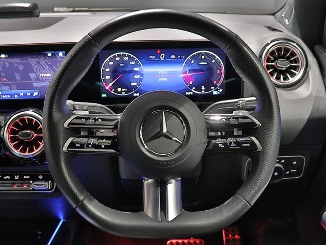 MERCEDES BENZ GLA class