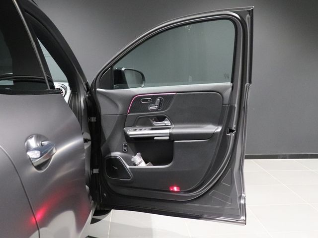 MERCEDES BENZ GLA class