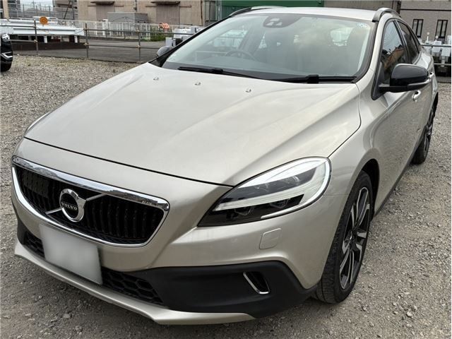 VOLVO V40 CROSS COUNTRY
