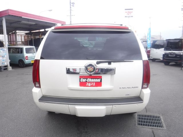 CADILLAC ESCALADE