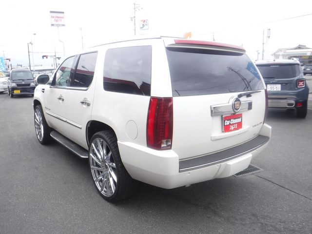 CADILLAC ESCALADE