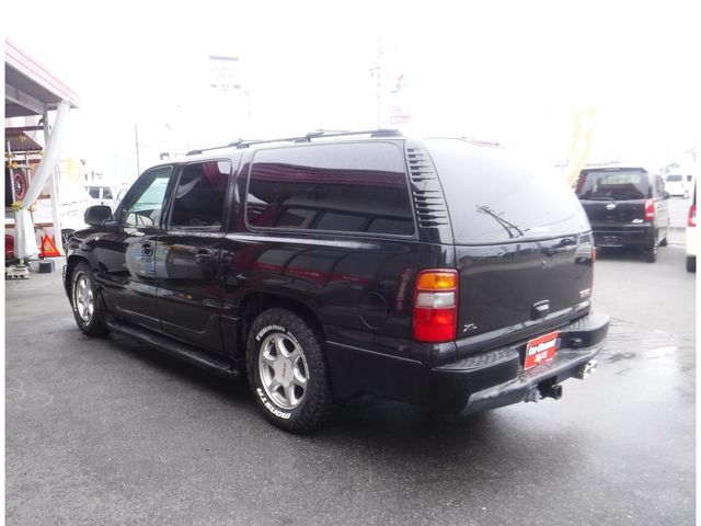 GMC YUKON