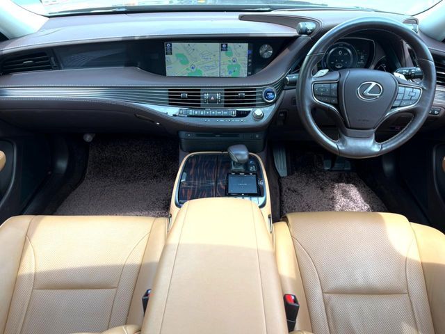 LEXUS LS500h
