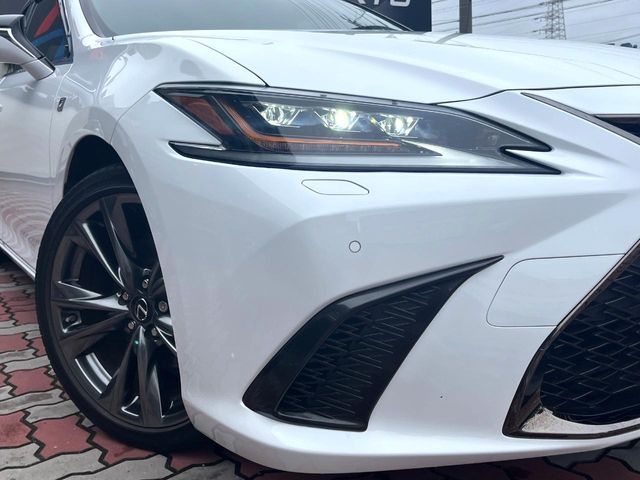 LEXUS ES300h
