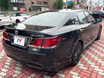 CROWN sedan hybrid