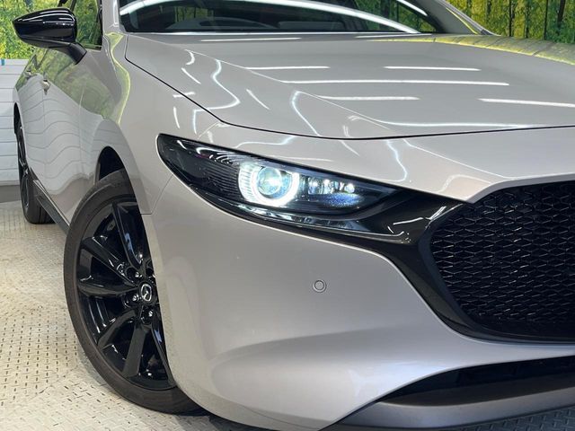 MAZDA3 FASTBACK