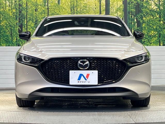 MAZDA3 FASTBACK