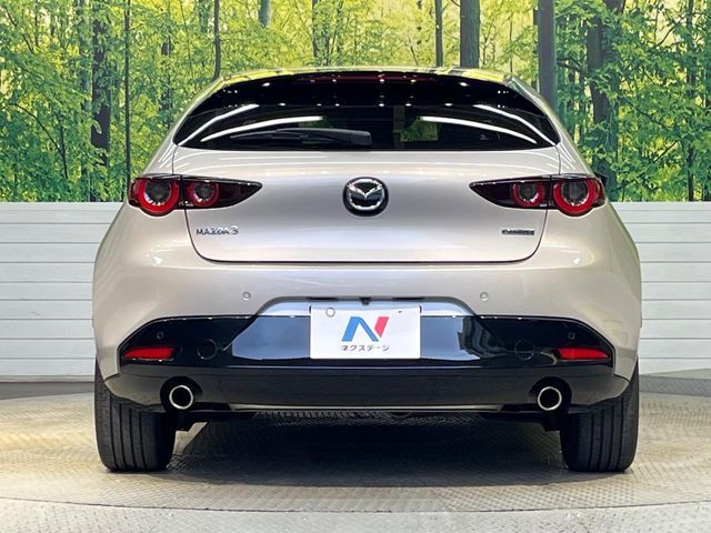 MAZDA3 FASTBACK