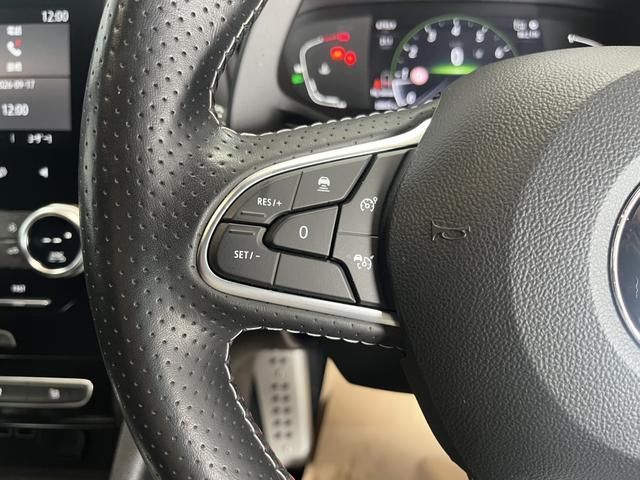 RENAULT MEGANE hatchback