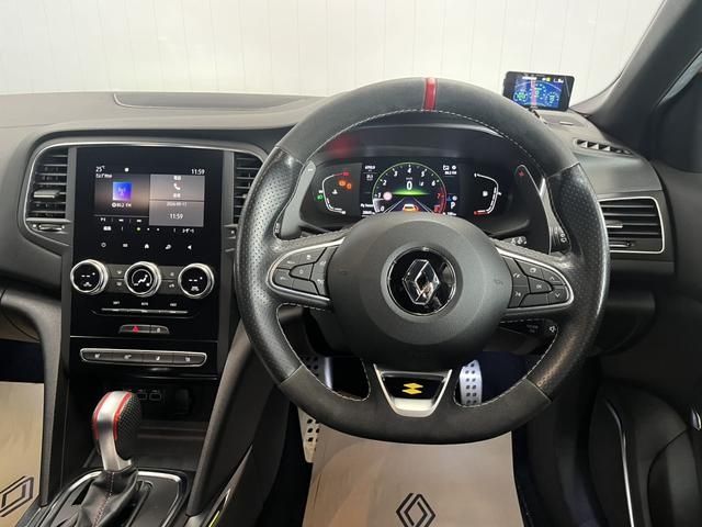 RENAULT MEGANE hatchback