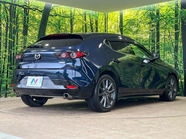 MAZDA3 FASTBACK