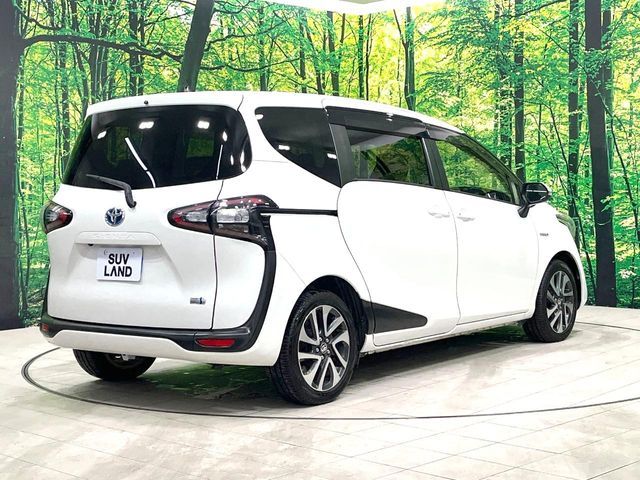 SIENTA HYBRID