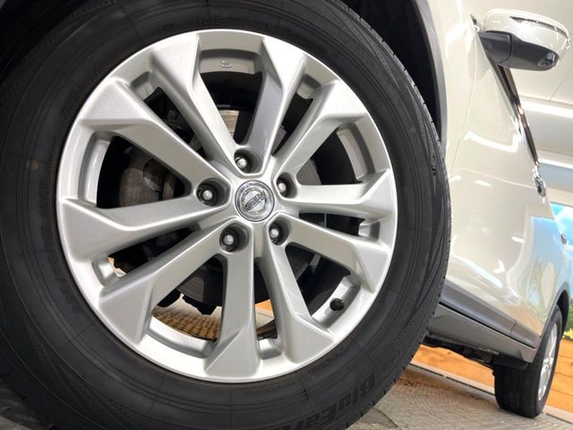 X-TRAIL 2WD
