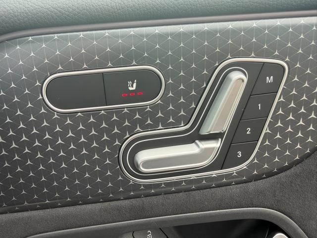 MERCEDES BENZ EQB