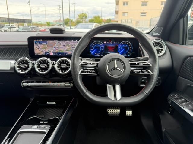 MERCEDES BENZ EQB