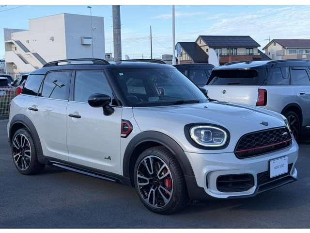 MINI CROSSOVER