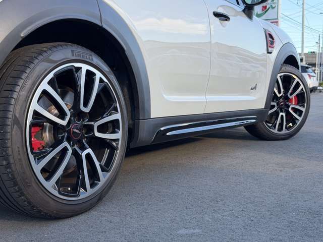 MINI CROSSOVER