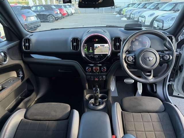 MINI CROSSOVER