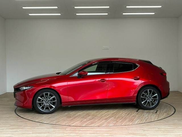 MAZDA3 FASTBACK