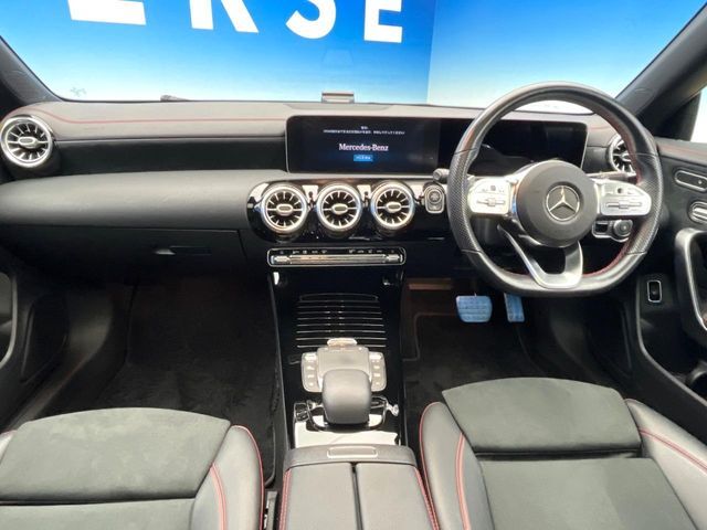 MERCEDES BENZ CLA class
