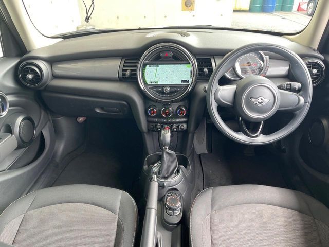 BMW MINI COOPER 5DOOR