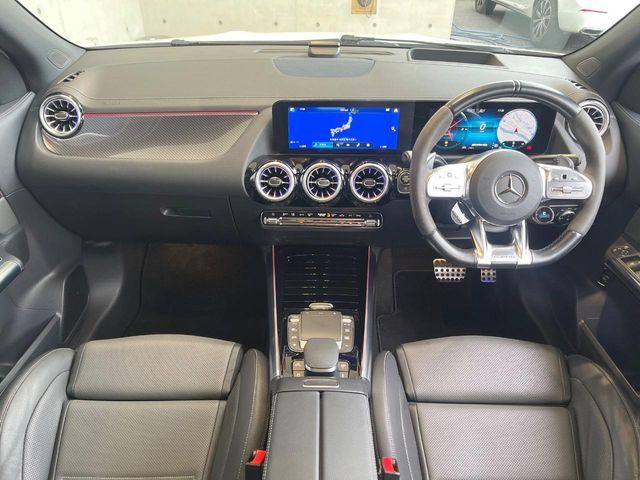 MERCEDES AMG GLA class