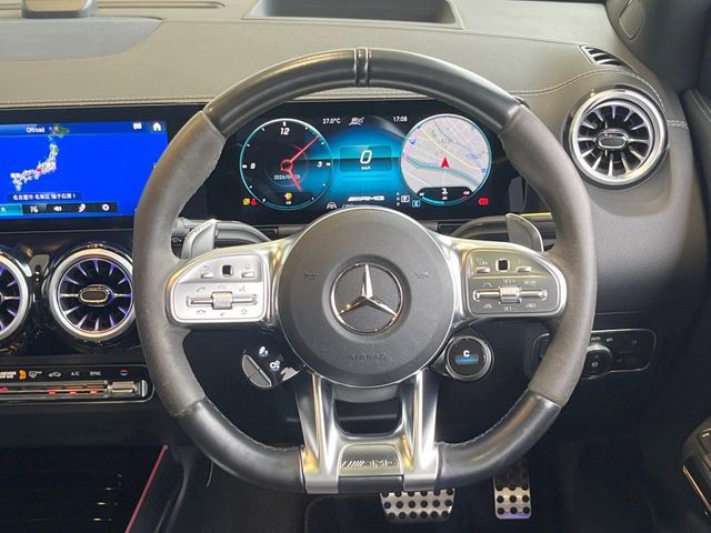 MERCEDES AMG GLA class