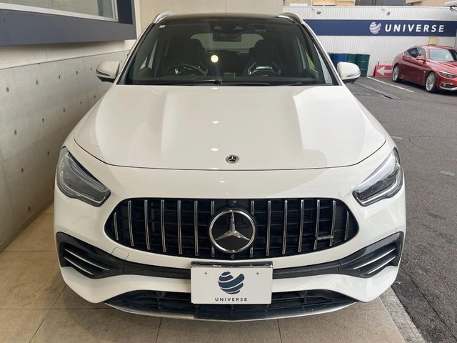 MERCEDES AMG GLA class