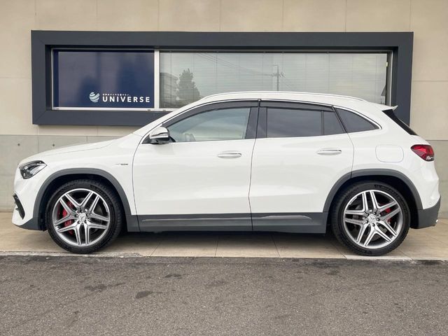 MERCEDES AMG GLA class