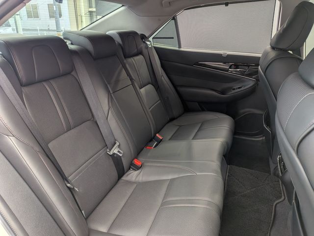 CROWN sedan