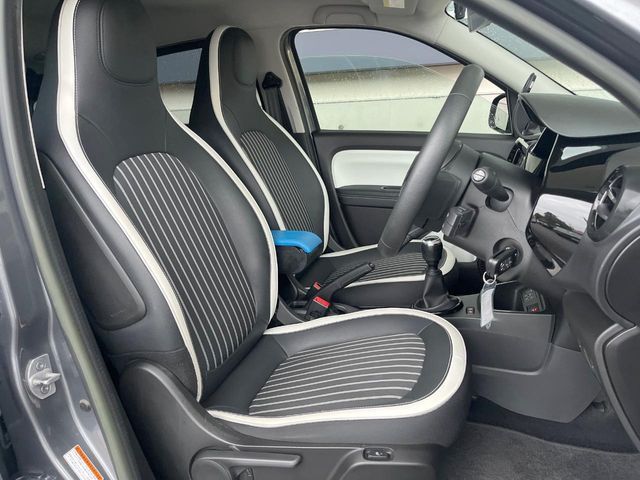 RENAULT TWINGO