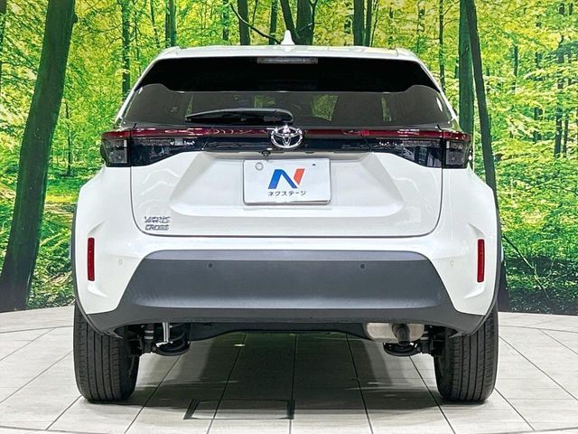 YARIS CROSS