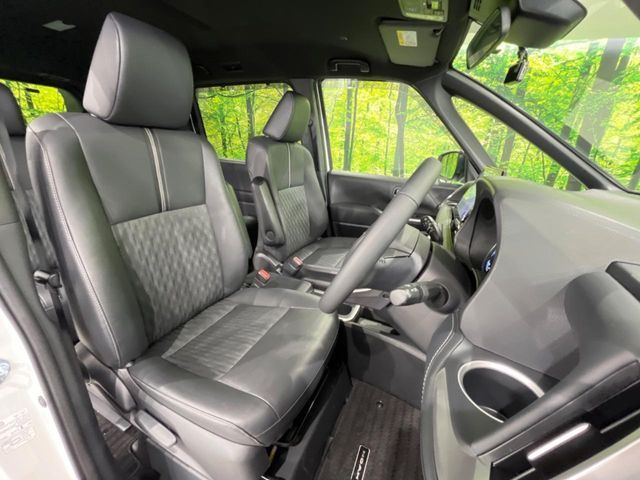 NOAH HYBRID 4WD