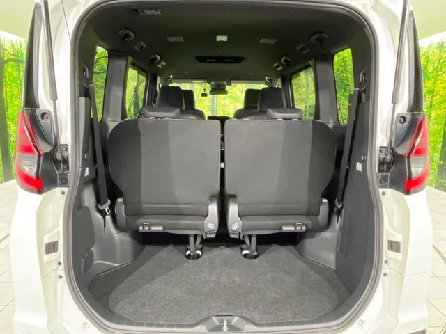 NOAH HYBRID 4WD