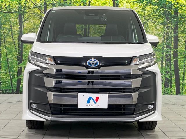 NOAH HYBRID 4WD