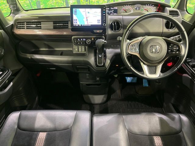 N BOX CUSTOM 4WD