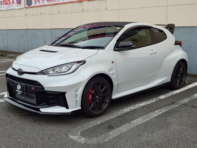 GR YARIS