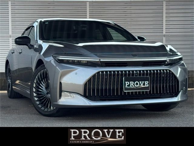 CROWN sedan hybrid
