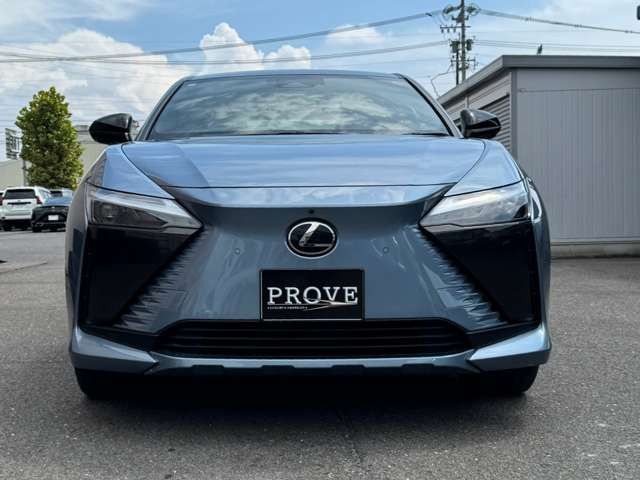 LEXUS RZ450e