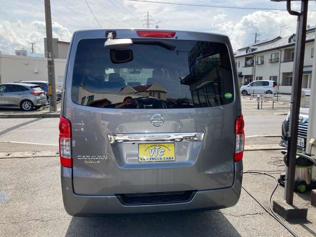 NV350 CARAVAN 4WD