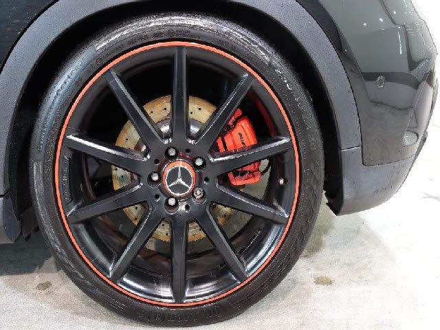 MERCEDES AMG GLA class