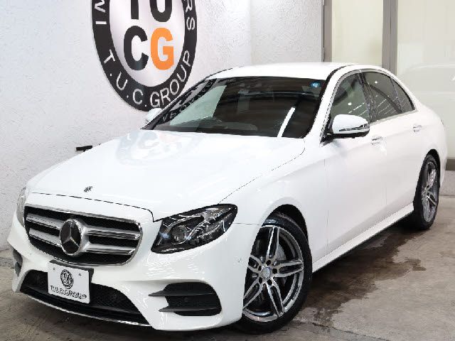 MERCEDES BENZ E class sedan