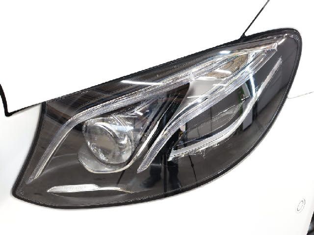 MERCEDES BENZ E class sedan