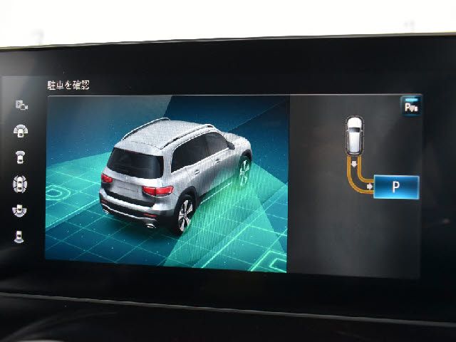 MERCEDES BENZ GLB
