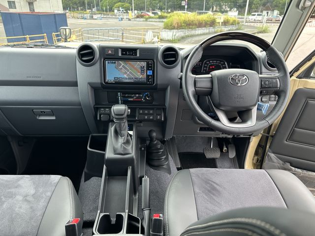 LANDCRUISER 70