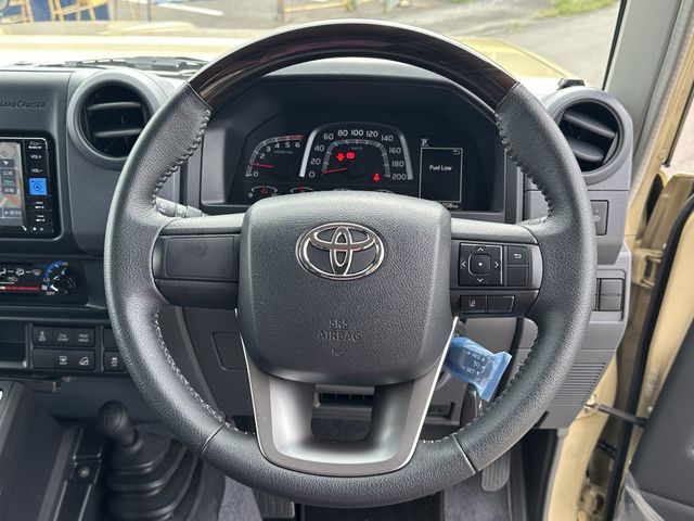 LANDCRUISER 70