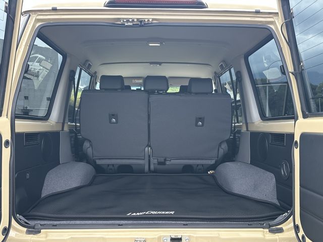 LANDCRUISER 70
