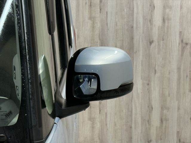 N BOX